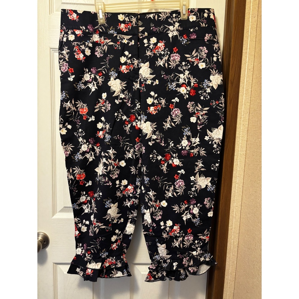 Lane Bryant The Allie Floral Ruffle Hem Cropped Pants Navy Blue Womens 18